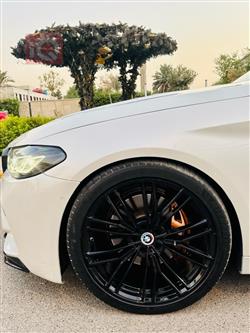 بی ئێم دەبڵیو سیریەس 5